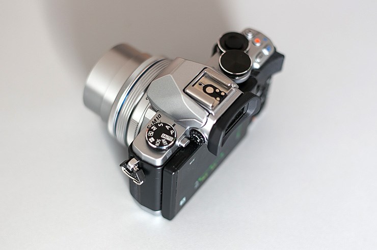 Olympus OM-D E-M10 (7).jpg